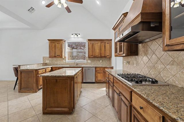 19316 Cade Court, Edmond, OK 73012