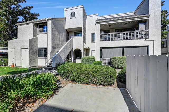 8608 Arminda Cir 43, Santee, CA 92071