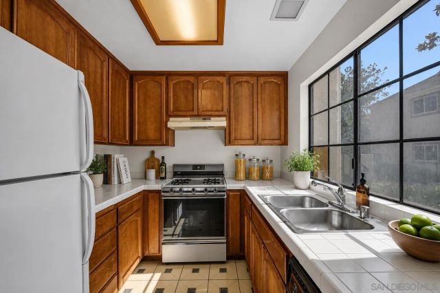 8608 Arminda Cir 43, Santee, CA 92071