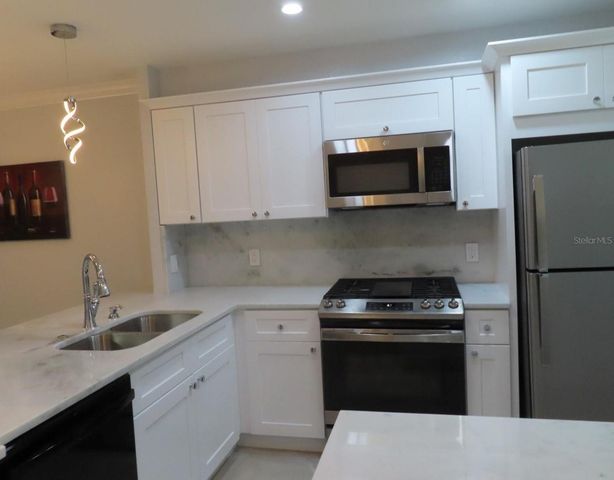 1167 MISSION CIRCLE 53E, Clearwater, FL 33759