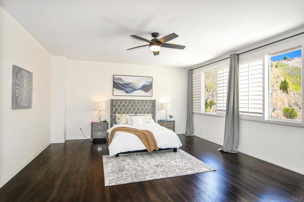 Image 19 of property listing at 3805 Sacramento Dr, La Mesa, CA 91941