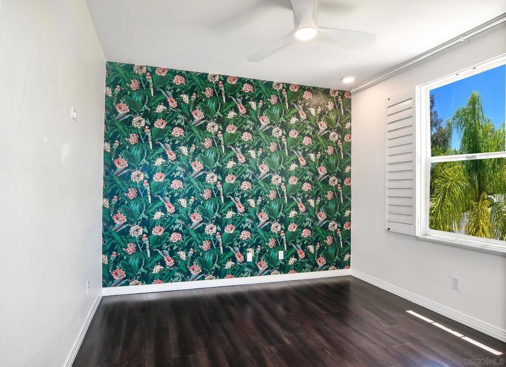 Image 23 of property listing at 3805 Sacramento Dr, La Mesa, CA 91941