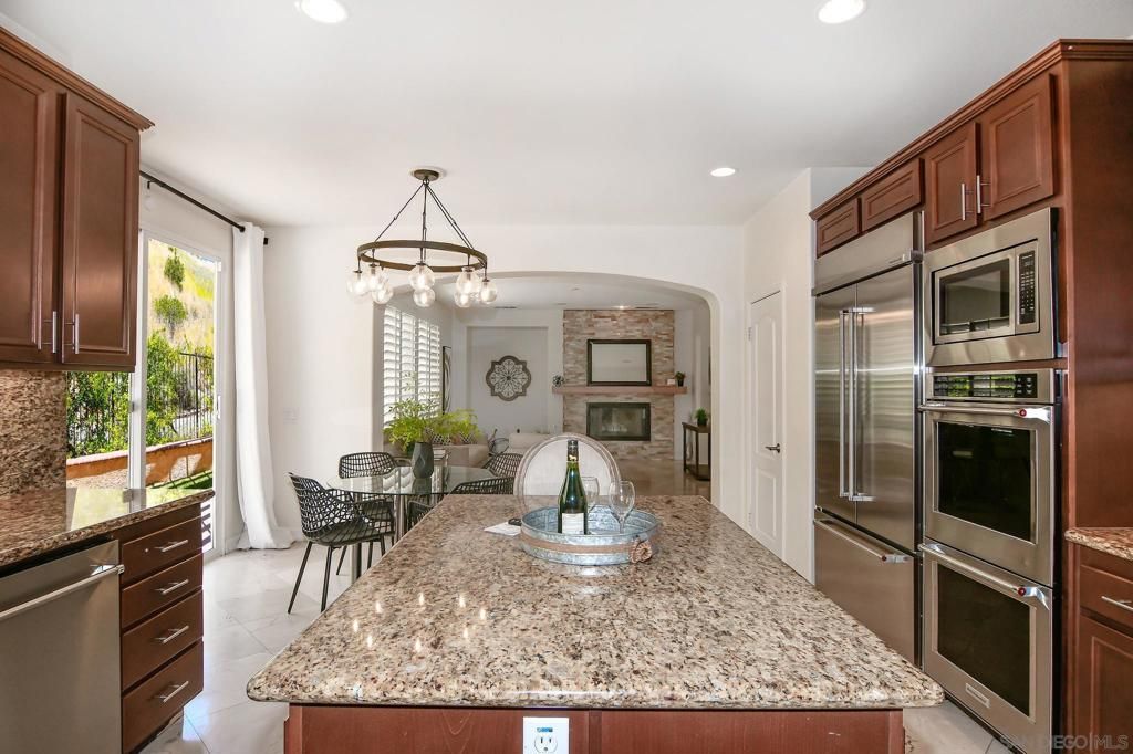Image 32 of property listing at 3805 Sacramento Dr, La Mesa, CA 91941