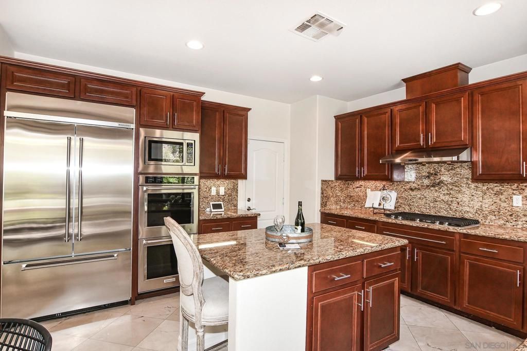 Image 36 of property listing at 3805 Sacramento Dr, La Mesa, CA 91941