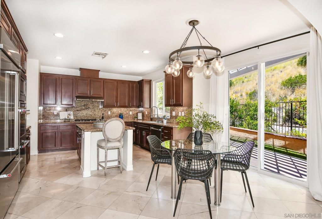 Image 40 of property listing at 3805 Sacramento Dr, La Mesa, CA 91941