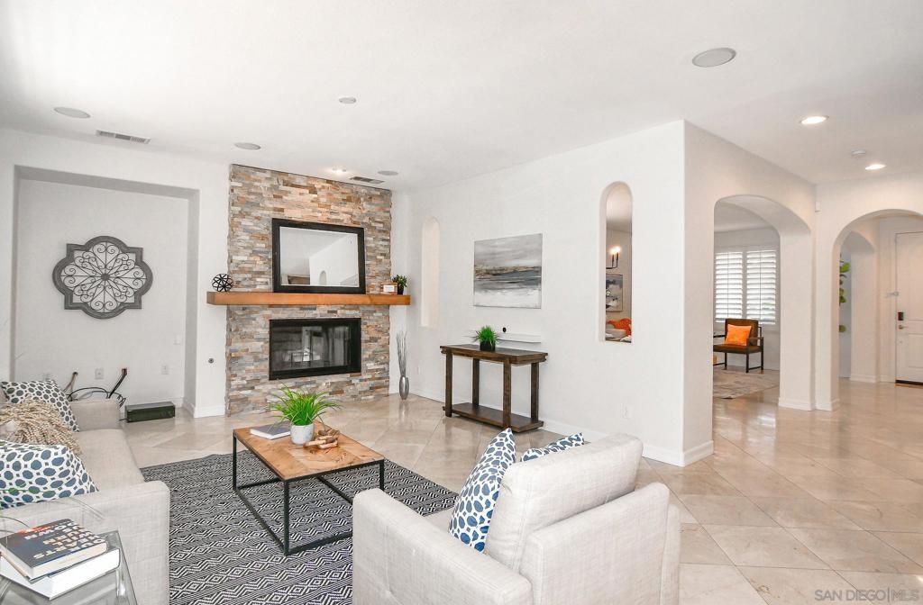 Image 43 of property listing at 3805 Sacramento Dr, La Mesa, CA 91941