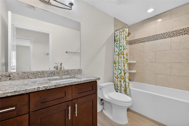12591 NE 49TH DRIVE, Oxford, FL 34484