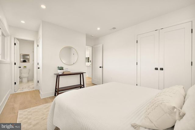 5512 FISKE PL, Alexandria, VA 22312