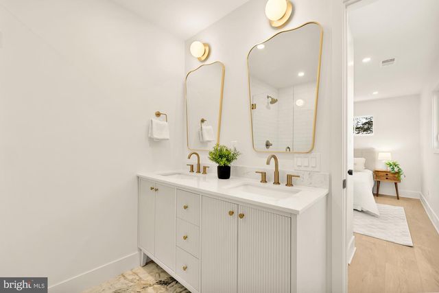 5512 FISKE PL, Alexandria, VA 22312