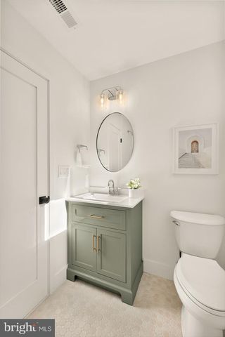 5512 FISKE PL, Alexandria, VA 22312