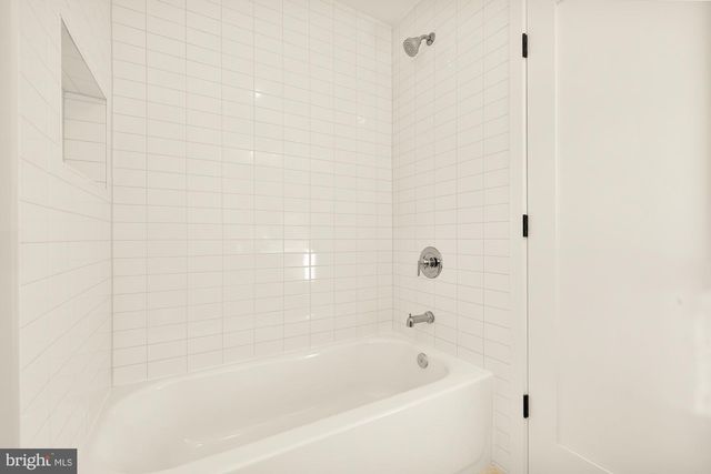 5512 FISKE PL, Alexandria, VA 22312