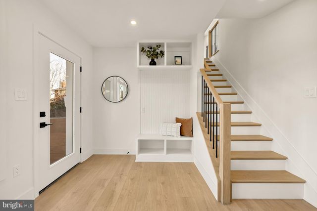 5512 FISKE PL, Alexandria, VA 22312