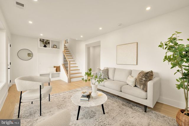 5512 FISKE PL, Alexandria, VA 22312