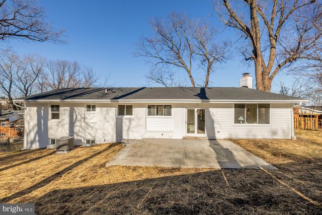 5512 FISKE PL, Alexandria, VA 22312