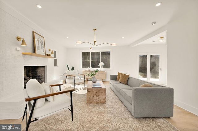 5512 FISKE PL, Alexandria, VA 22312