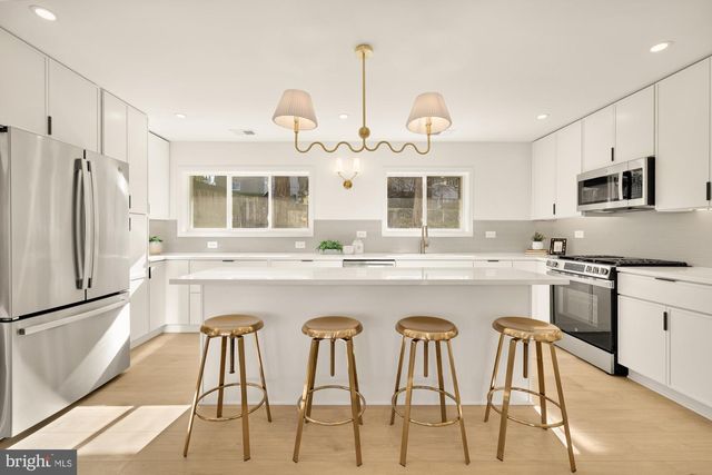 5512 FISKE PL, Alexandria, VA 22312