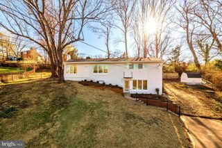 5512 FISKE PL, Alexandria, VA 22312