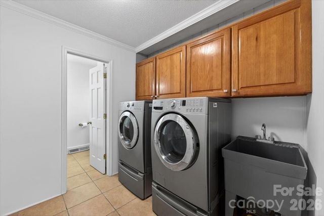 5918 Foxcrest Drive, Mint Hill, NC 28227