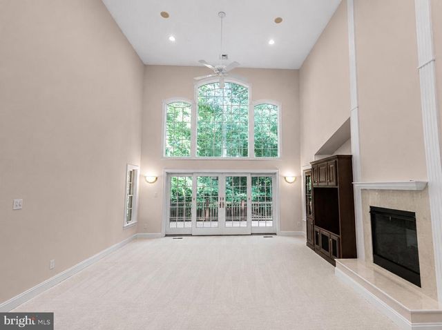 6 PINE ACRES DR, Medford, NJ 08055
