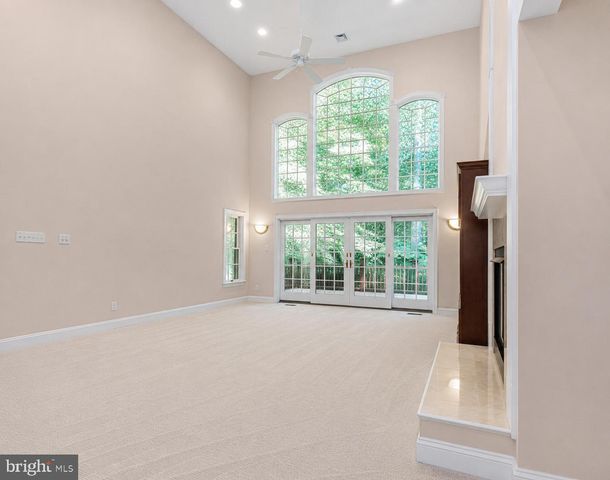 6 PINE ACRES DR, Medford, NJ 08055