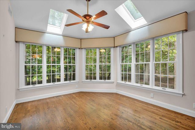6 PINE ACRES DR, Medford, NJ 08055