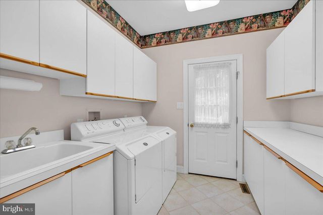 6 PINE ACRES DR, Medford, NJ 08055