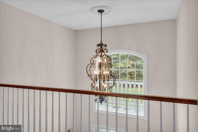 6 PINE ACRES DR, Medford, NJ 08055