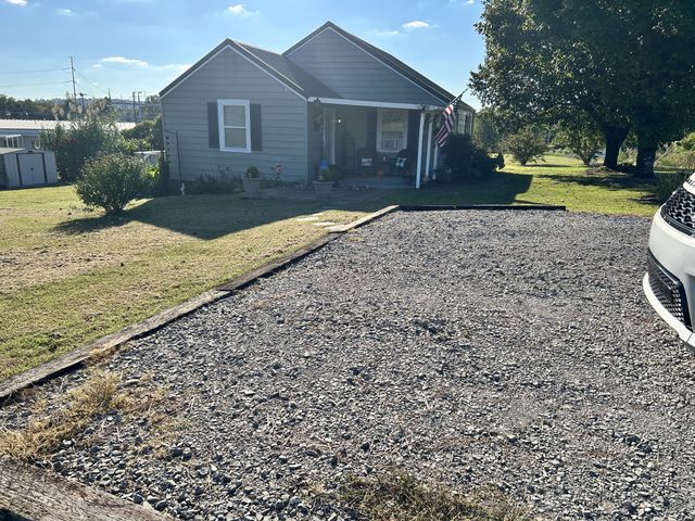 303 Magazine Rd, Pulaski, TN 38478