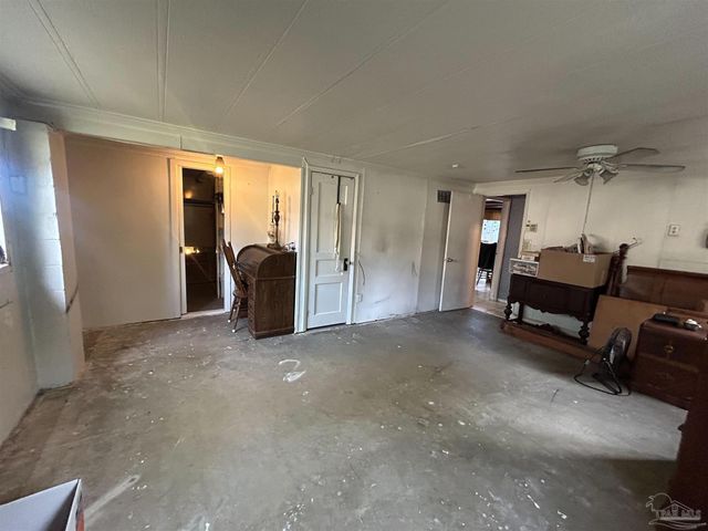 531 Chadwick St, Pensacola, FL 32503