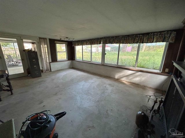 531 Chadwick St, Pensacola, FL 32503