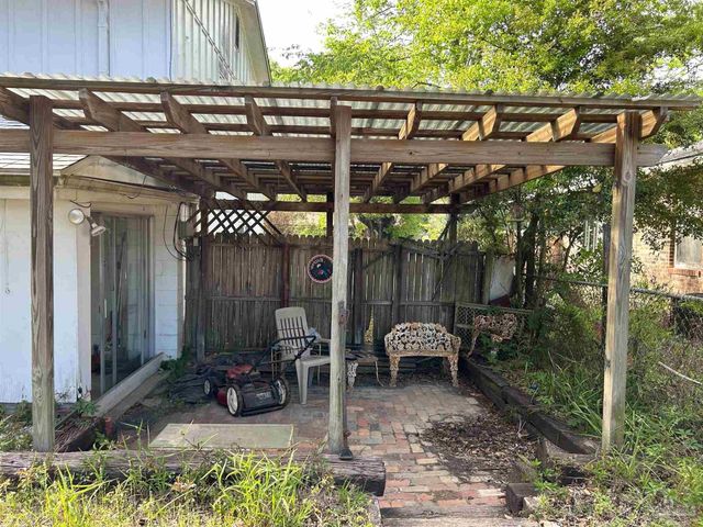 531 Chadwick St, Pensacola, FL 32503