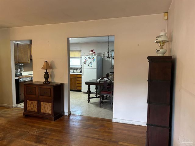 531 Chadwick St, Pensacola, FL 32503