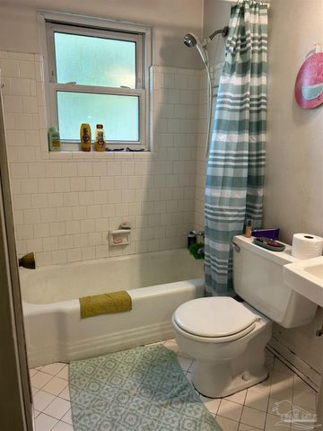 531 Chadwick St, Pensacola, FL 32503