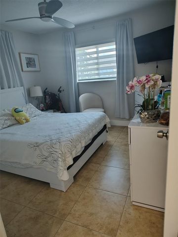 10358 NW 128th Ter, Hialeah Gardens, FL 33018