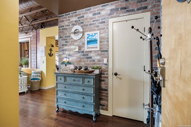 901 N Upper Broadway St Apt 201, Corpus Christi, TX 78401