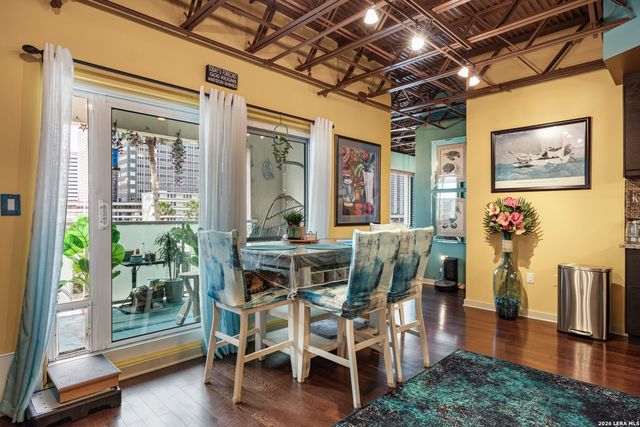 901 N Upper Broadway St Apt 201, Corpus Christi, TX 78401