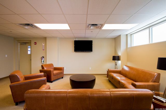 901 N Upper Broadway St Apt 201, Corpus Christi, TX 78401