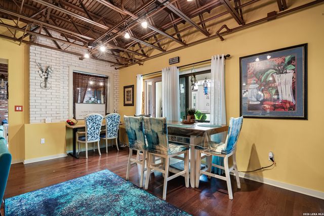 901 N Upper Broadway St Apt 201, Corpus Christi, TX 78401