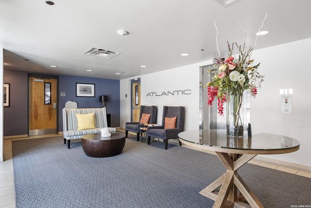 901 N Upper Broadway St Apt 201, Corpus Christi, TX 78401