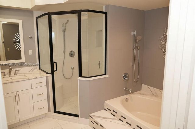 170 Ocean Lane Dr 0, Key Biscayne, FL 33149