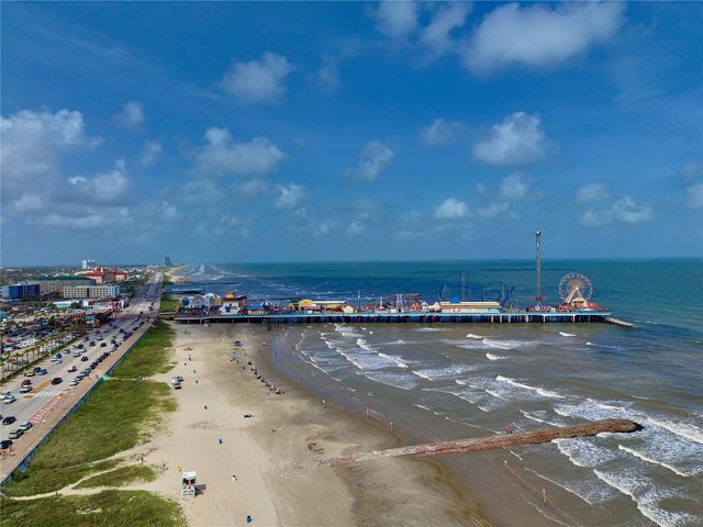 2116 Church Street 3B, Galveston, TX 77550