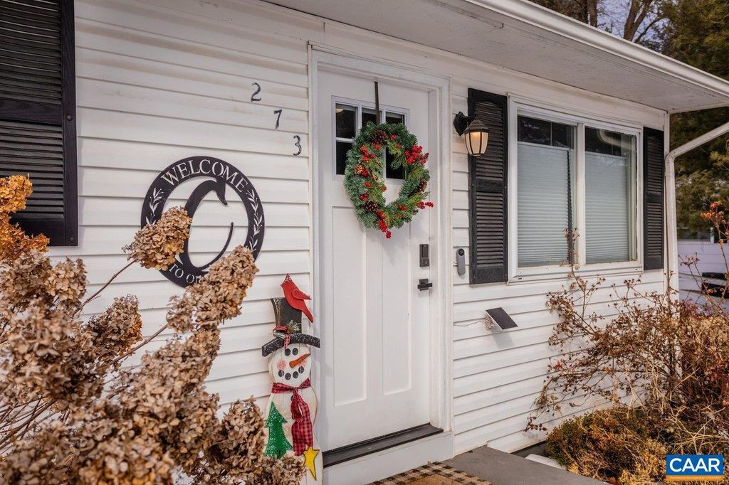 Image 1 of property listing at 273 E RIVERSIDE DR, Timberville, VA 22853