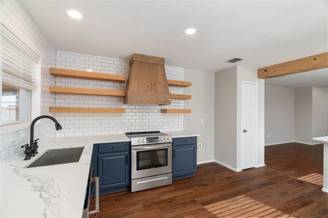 1624 Lionheart Drive, Little Elm, TX 75036