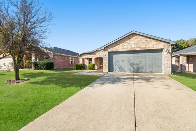1624 Lionheart Drive, Little Elm, TX 75036