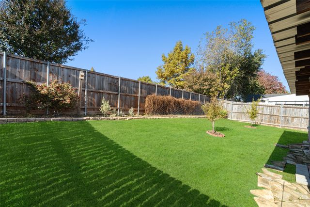 1624 Lionheart Drive, Little Elm, TX 75036