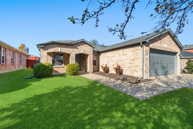 1624 Lionheart Drive, Little Elm, TX 75036