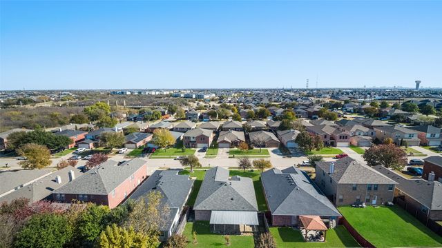 1624 Lionheart Drive, Little Elm, TX 75036