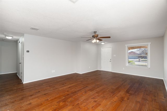 1624 Lionheart Drive, Little Elm, TX 75036