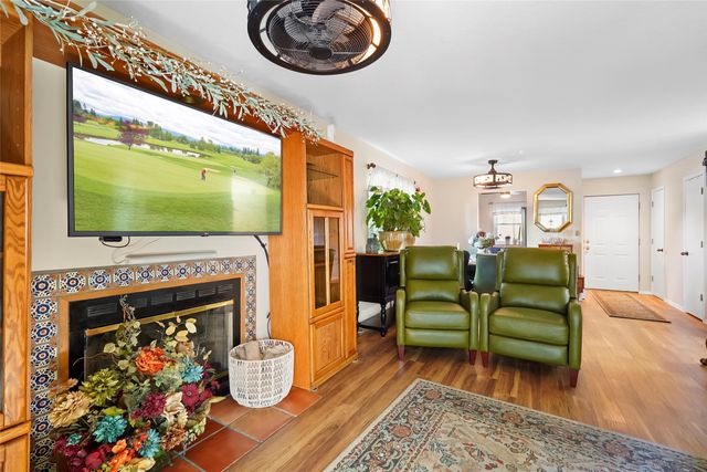 1300 Iris Street 101, Los Alamos, NM 87544