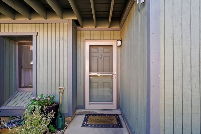 1300 Iris Street 101, Los Alamos, NM 87544